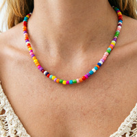 Collier coloré en perles de plastique pour femme, style Instagram, tendance, mode de niche, facile à assortir, longueur ras du cou, chaîne en bambou