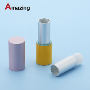<span class=keywords><strong>Tube</strong></span> <span class=keywords><strong>rond</strong></span> magnétique rechargeable pour rouge à lèvres Récipients pour rouge à lèvres en métal et aluminium avec logo personnalisé avec chambre à air remplaçable - Product Image 4