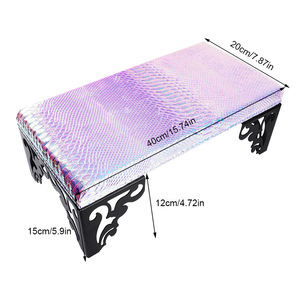 Coussin repose-mains professionnel en PU effet écailles de poisson colorées pour manucure et nail art en salon - Product Image 2