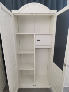 Super <strong>Cheap</strong> Armario Dormitorio 3 Door Wardrobe Steel Almirah Designs with Mirror Metal Wardrobe Locker <strong>Cupboard</strong> for Clothes - Product Image 3
