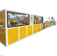 Ligne d'extrusion de profilés PVC série YF |   Extrudeuse à double vis conique pour profilés de fenêtres et de portes en PVC UPVC et profilés en bois-plastique WPC