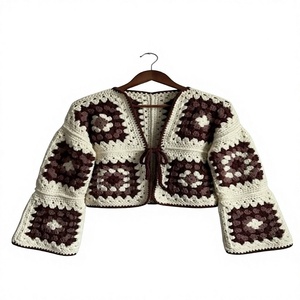 Pull en crochet fait main _ Nouvelle collection 2026 Pull en crochet avec carrés Granny Pull en tricot simple et confortable avec carrés Granny - Product Image 3