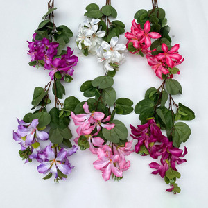 Jacarandas à branches longues, Lys de printemps, Magnolias ; Fleurs artificielles en soie pour célébrations de mariage et communautés résidentielles - Product Image 4