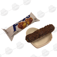 Venta al por mayor Halal deliciosa barra de chocolate crujiente frutos secos galletas cacahuetes merienda dulce sabor inflado niños dulces a granel caja de embalaje