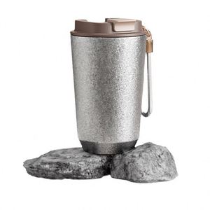 Mug de voyage élégant en titane pur, isolé sous vide, avec couvercle anti-fuite sécurisé, tasse à eau portable, design moderne et épuré pour le bureau au quotidien - Product Image 1
