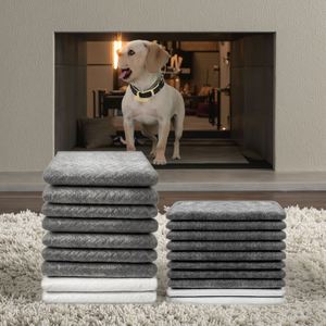 Tapis d'apprentissage pour chiots jetables 60*60cm, en bambou, plastique, coton, charbon de bois, parfumé au charbon de bois, pour chiens et chiots - Product Image 1