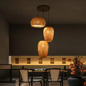 Estilo japonês artesanal tecido lanterna decorativa Sudeste Asiático criativo bambu rural arte lustre para restaurante