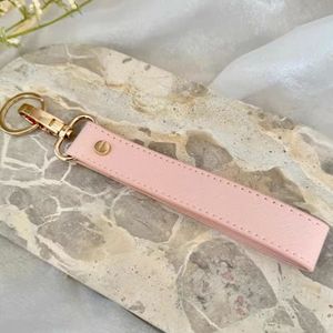 Stylish Leather Keychain Soft Grain Strap Metal Ring Holder for Leather Crossbody Bag Charm Fashion Accessory Gift Use