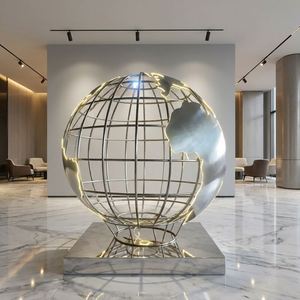 Escultura de Esfera con Mapa del Mundo, de Acero Inoxidable Pulido con Acabado Espejo, Diseño Moderno con Recortes, para Decoración de Jardín, Parque o Plaza - Product Image 1