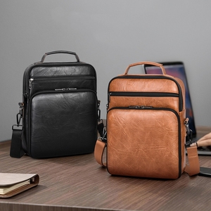 Bolsa de Ombro para <span class=keywords><strong>Tablet</strong></span> iPad Laptop de <span class=keywords><strong>10</strong></span> a 13 Polegadas em Couro PU Retro Impermeável com Logo Personalizado para Viagens de Negócios para Homens - Product Image 1