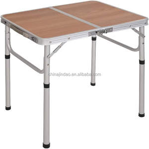 <span class=keywords><strong>Valise</strong></span> pliée centrale en aluminium de 2 pieds <span class=keywords><strong>Petite</strong></span> <span class=keywords><strong>table</strong></span> portable avec filet <span class=keywords><strong>Table</strong></span> de <span class=keywords><strong>camping</strong></span> légère Mini <span class=keywords><strong>table</strong></span> de pique-nique en métal pour l'extérieur - Product Image 5