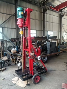 Nueva plataforma de perforación de pozos de agua pequeña y fácil, plataforma de perforación de pozos, bomba de agua de 100m de profundidad, hecha en China - Product Image 2