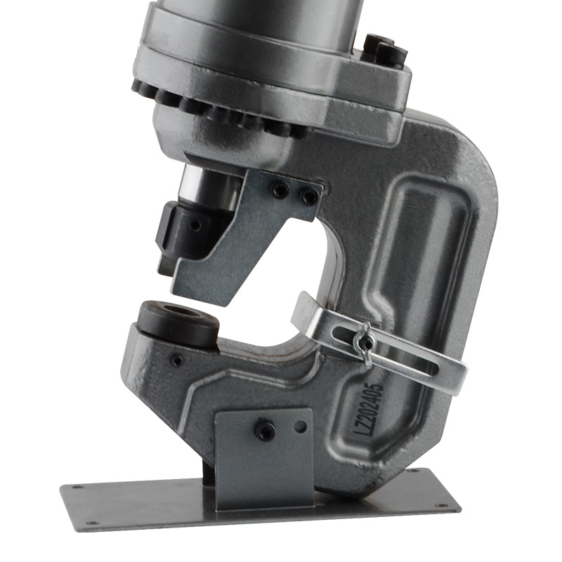 cordless hydraulic metal hole punch