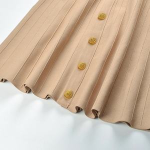 Vestido Mini de Moda Otoño-Invierno para Mujer, Estilo Francés, Corte en A, Cuello en V, Sin Mangas, Botones, Cierre de un Solo Botón, Tejido Sólido para Verano - Product Image 3