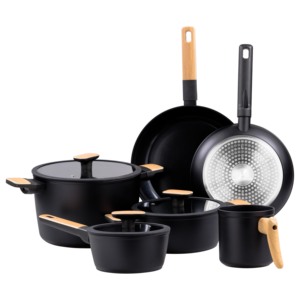 Juego de cocina Ashanti de 11 piezas, utensilios de cocina antiadherentes con mangos de madera para uso en estufa y horno. - Product Image 1