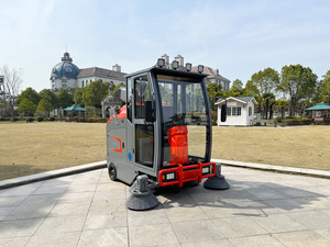 Mini camionnette autoportée 48V/100Ah avec le meilleur prix, machine de nettoyage et lavage de sols routiers - Product Image 3