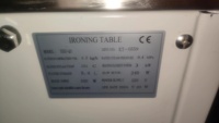 Table à repasser à aspiration d'air de type piano TDZG-Q3 avec chaudière à vapeur