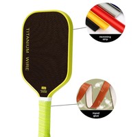 Paleta de Pickleball de Fibra de Carbono OEM al por Mayor con tu Marca, Borde Reforzado de TPU Amarillo para Uso Comercial y de Club