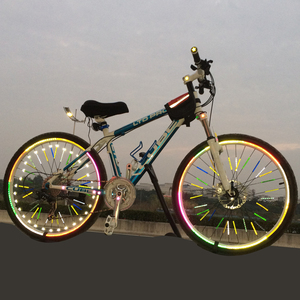 <span class=keywords><strong>Réflecteurs</strong></span> <span class=keywords><strong>de</strong></span> roue <span class=keywords><strong>de</strong></span> <span class=keywords><strong>vélo</strong></span> haute visibilité, perles réfléchissantes à clipser <span class=keywords><strong>pour</strong></span> une conduite sécurisée - Product Image 5