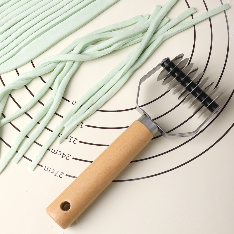 Stainless Steel Pasta Noodle Cutter with