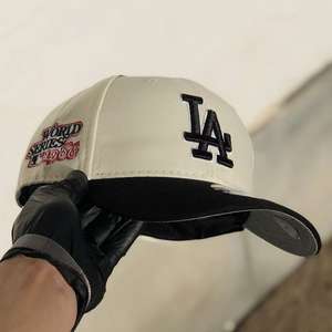 Gorras Cerradas Personalizadas, Estilo Clásico, 5/6 Paneles, Gorras de Béisbol con Cierre a Presión, Gorra de Alta Calidad para Hombre - Product Image 4