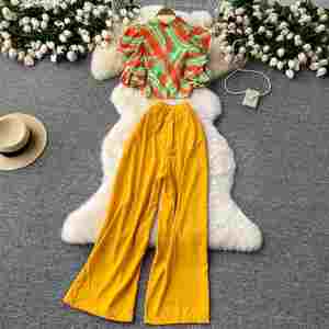 Conjunto Casual de Verano Tejido para Mujer: Top Corto sin Mangas con Cuello en V y Vestido Estampado de Cintura Alta, Ecológico y Antiarrugas, Estilo Americano - Product Image 4