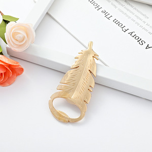Feather Bottle Opener Zinc Alloy Durable Beer Opener Party Gift - Product Image 1