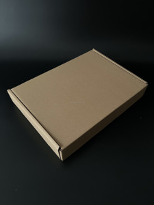 Boîtes d'expédition <span class=keywords><strong>en</strong></span> carton ondulé Kraft <span class=keywords><strong>en</strong></span> stock pour l'envoi de cadeaux, vêtements, chaussures et emballages e-commerce - Product Image 3
