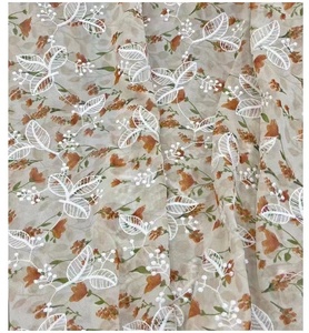 Tela bordada de poliéster 100% de alta calidad, tela de ojal bordada de gasa <span class=keywords><strong>con</strong></span> flores estampadas florales suaves <span class=keywords><strong>para</strong></span> vestido de novia - Product Image 5