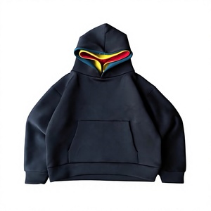 Sudadera con Capucha Negra para Hombre, Estilo Urbano Oversize con Tirantes y Dobladillo Deshilachado, Diseño de Logotipo Frontal en Color Sólido - Product Image 4