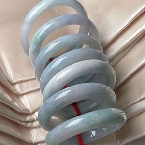Jadéite gros naturel émeraude nouveau <span class=keywords><strong>Jade</strong></span> délicat <span class=keywords><strong>impérial</strong></span> concubine <span class=keywords><strong>Jade</strong></span> Bracelet en gros bijoux une pièce livraison directe - Product Image 1