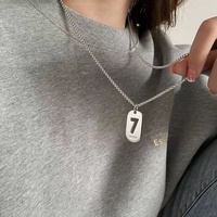 Collier créatif et tendance en acier inoxydable avec chiffre 09, pendentif ajouré haut de gamme, chaîne serpent, accessoire, bijoux inaltérables