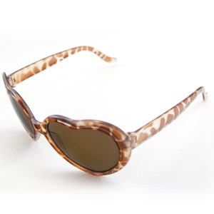 แว่นกันแดดเลนส์อะคริลิคกรอบพีซีรูปหัวใจแฟชั่นสำหรับทุกเพศสำหรับงานปาร์ตี้เรฟ - Product Image 6