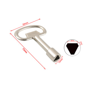 Clé de remplacement pour serrure de meuble industriel, noyau triangulaire 9 mm 2 mm - Product Image 1