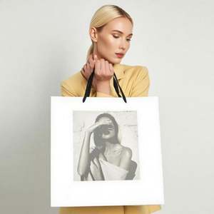 High-end Luxury Premium Thickened Durable Fashion Shopping <b>Paper</b> Bag Large Size Gift Shoulder Eco Customized Logo Bag - Product Image 5