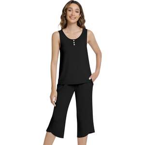 Conjunto de Pijama Personalizado para Mujer, Camiseta sin Mangas y Pantalones Capri, Ropa de Dormir Suave de Bambú y Viscosa, Conjunto Casual - Product Image 1