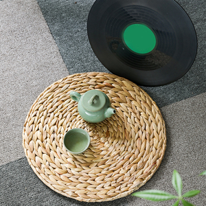 Wholesale Customs Eco-friendly Handmade Natural Round Rattan Water Hyacinth <b>Woven</b> Placemats for Wedding Dining Table - Product Image 3