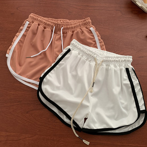 Pantalones cortos deportivos de verano de cintura alta para <span class=keywords><strong>mujer</strong></span> Logotipo personalizado Estilo coreano Pantalones cortos casuales de cintura elástica Ajuste holgado Patrón caliente de moda - Product Image 2