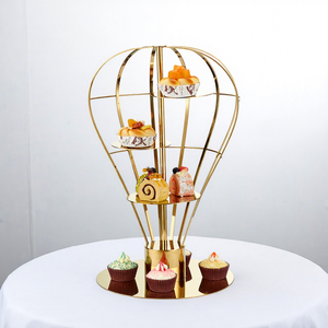 Support de présentation de gâteau vertical moderne en acier inoxydable doré de luxe pour buffet, fête, hôtel, mariage, banquet - Product Image 1