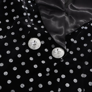 Vestes décontractées pour femmes noires de haute qualité, à la mode, pour les soirées et les défilés de mode, à double boutonnage, col en V, non tissées - Product Image 6