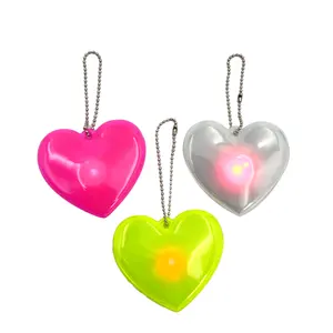 Promotional Gifts Personalized Heart Shape Plastic Soft Pvc Led Reflective Keychain