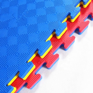 Tapis de tatami <span class=keywords><strong>en</strong></span> mousse EVA de haute qualité, imperméable, pour arts martiaux, judo, taekwondo, <span class=keywords><strong>puzzle</strong></span>, avec logo personnalisé pour l'exercice de karaté - Product Image 1