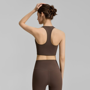 Women's Solid Yoga Set High Waist Deep V Neck Crop Top Leggings Four-Way Stretch Seamless Elastic Waist for Fitness Yoga - Product Image 3