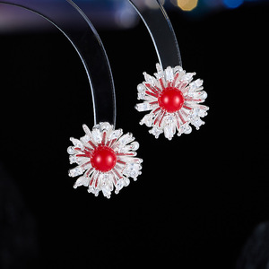 Pendientes de latón con diseño de margarita para mujer, ligeros, lujosos, irregulares, personalizados <span class=keywords><strong>y</strong></span> accesorios de <span class=keywords><strong>moda</strong></span> - Product Image 2
