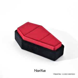 تابوت على الطراز القوطي ، علبة للسفر المخملية والمجوهرات حلقة عرض الجمجمة القوطية إكسسوارات التعبئة والتغليف - Product Image 2