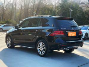 Mercedes-Benz <span class=keywords><strong>GLE</strong></span> <span class=keywords><strong>2018</strong></span> <span class=keywords><strong>GLE</strong></span> 320 V6 Turbo <span class=keywords><strong>4MATIC</strong></span> Volant à Gauche Sièges en Cuir Foncé Jantes R19 Voiture d'Occasion de Haute Qualité pour l'Exportation - Product Image 4