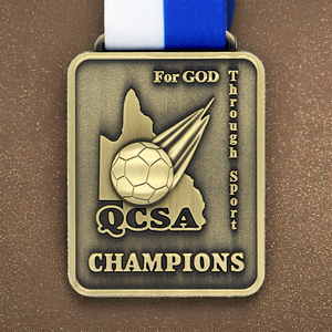 Medalla Deportiva e Internacional de Fútbol Personalizada con Acabado Metálico y Cordón para Regalos de Bienvenida - Product Image 2