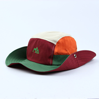 Topi Bucket Lipat Warna-Warni dengan Kancing Samping, Cepat Kering, untuk Aktivitas Luar Ruangan, Bordir Logo Gunung