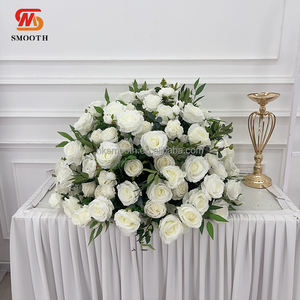 Ramo Floral Gigante Artificial Blanco y Verde Hecho a Mano en Fábrica, Centro de Mesa para Bodas - Product Image 2
