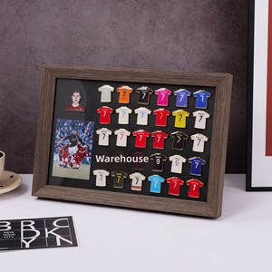 กรอบรูปโลหะลายเสื้อฟุตบอลเนย์มาร์ - ของขวัญสำหรับแฟนบอลในวันเกิดและวันรับปริญญา - Product Image 4